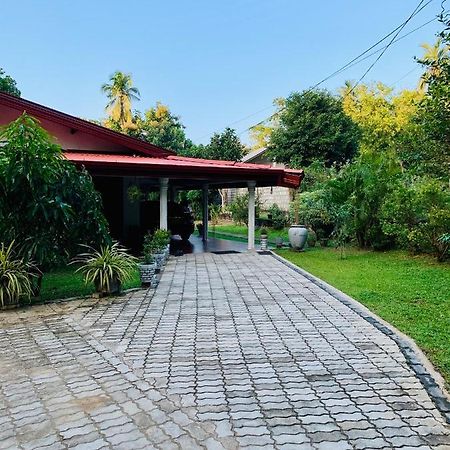 Lal Home Stay Сигирия Экстерьер фото